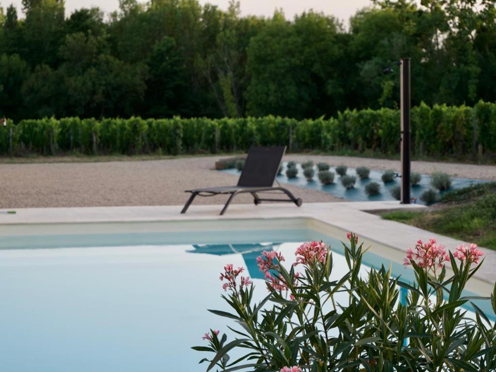 Gite Avec Piscine, Chateau De Lescours, St-Emilion Saint-Sulpice-de-Faleyrens Exterior photo